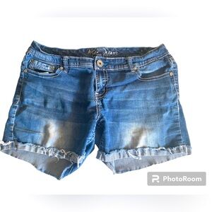 Ariya jean shorts size 13/14